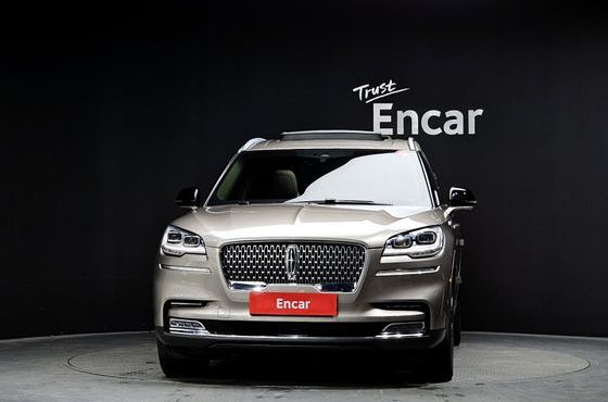 Lincoln Aviator 3.0 Reserve AWD — пробег 83 014 км — фото 3 из 5
