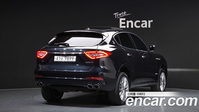 Maserati Levante из Кореи Encar