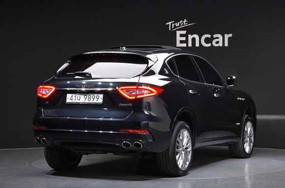 Maserati Levante 3.0 Diesel AWD GranLusso — пробег 102 296 км — фото 2 из 5