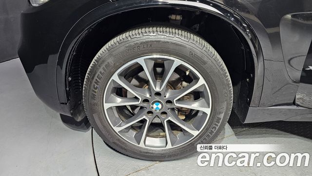 BMW X5 xDrive 30d — пробег 80 557 км — фото 5 из 5