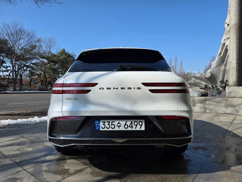 Genesis GV70 2.5T Gasoline 2WD — пробег 21 000 км — фото 4 из 5