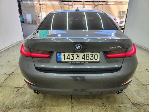 BMW 3-Series 320i M Sport — пробег 63 080 км — фото 4 из 5