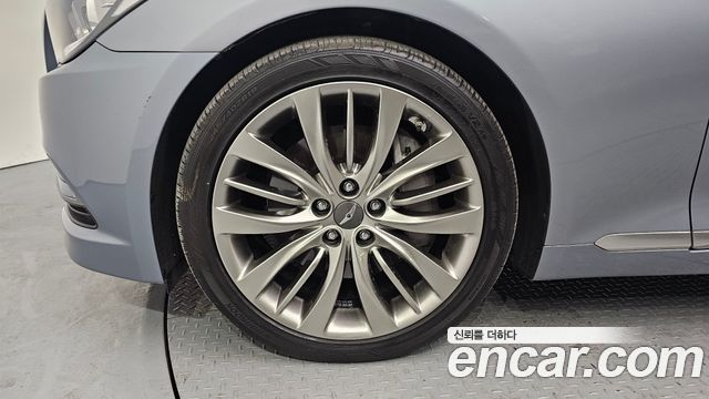 Hyundai Genesis из Кореи Encar