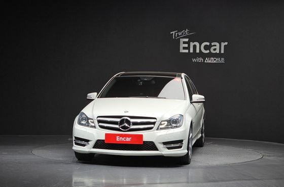 Mercedes-Benz C-Class C200 CGI AVANTGARDE — пробег 62 582 км — фото 3 из 5