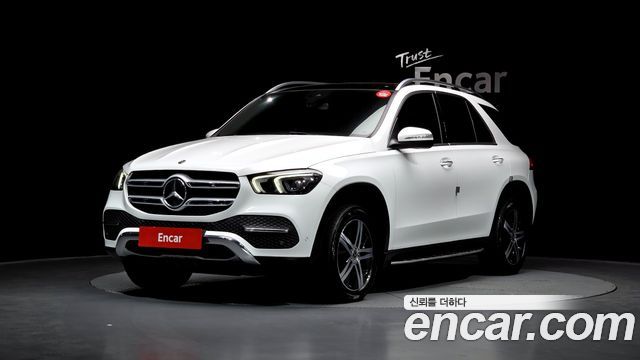 Mercedes-Benz GLE-Class GLE300d 4MATIC — пробег 132 919 км — фото 1 из 5