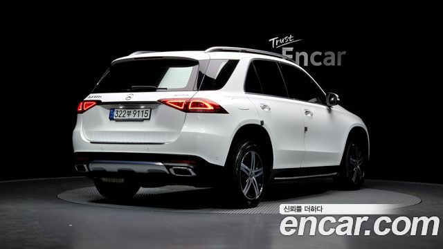 Mercedes-Benz GLE-Class GLE300d 4MATIC — пробег 132 919 км — фото 2 из 5