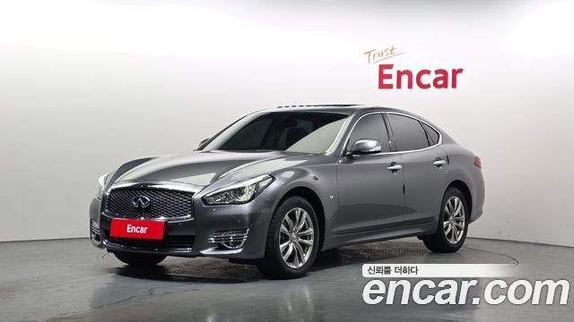 Infiniti Q70 3.7 AWD — пробег 104 800 км — фото 1 из 5