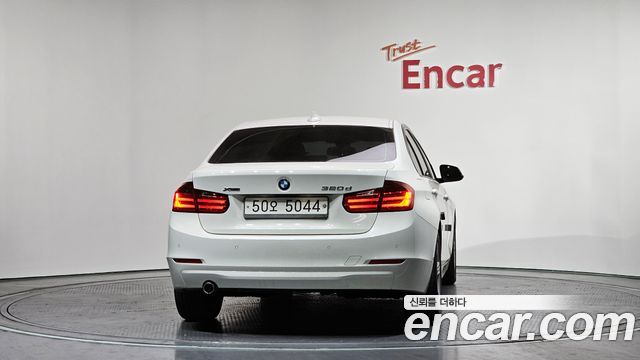 BMW 3-Series 320d xDrive — пробег 80 908 км — фото 4 из 5