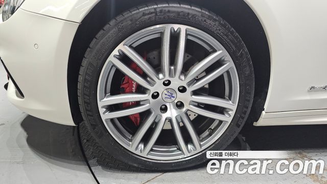 Maserati Ghibli из Кореи Encar