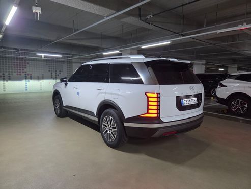 Hyundai Palisade HEV 2.5T 2WD 9-Seater Exclusive — пробег 800 км — фото 5 из 5