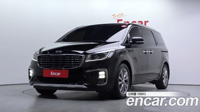 Kia Carnival 9-Seater Noblesse Special — пробег 121 055 км — фото 1 из 5