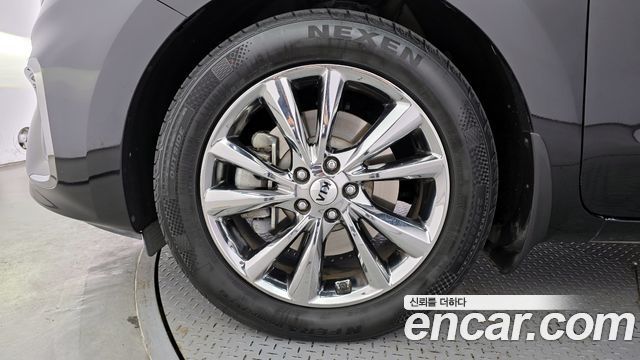 Kia Carnival 9-Seater Noblesse Special — пробег 121 055 км — фото 5 из 5