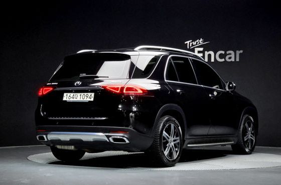 Mercedes-Benz GLE-Class GLE300d 4MATIC — пробег 80 094 км — фото 2 из 5