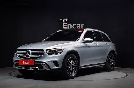 Mercedes-Benz GLC-Class GLC300 4MATIC — пробег 28 249 км — фото 1 из 5