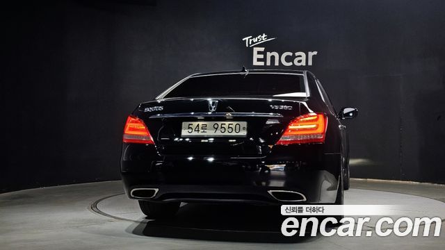 Hyundai Equus из Кореи Encar