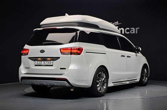 Kia Carnival Gasoline 7-seater Hi-Limousine President — пробег 117 357 км — фото 2 из 5