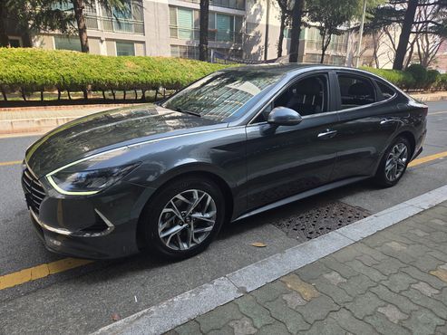Hyundai Sonata 2.0 Premium — пробег 72 000 км — фото 2 из 5