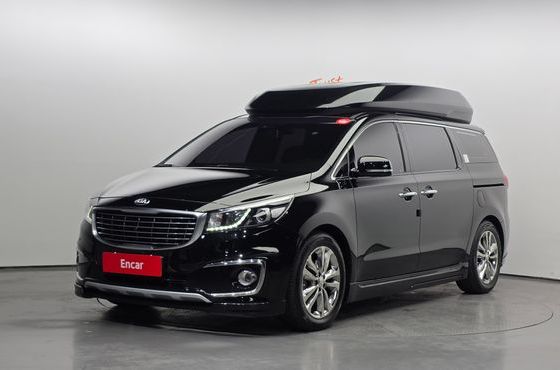 Kia Carnival 9-seater Hi-Limousine Noblesse — пробег 89 695 км — фото 1 из 5