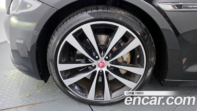Jaguar XJ из Кореи Encar