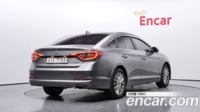 Hyundai Sonata 2.0 Smart — пробег 115 418 км — фото 2 из 5