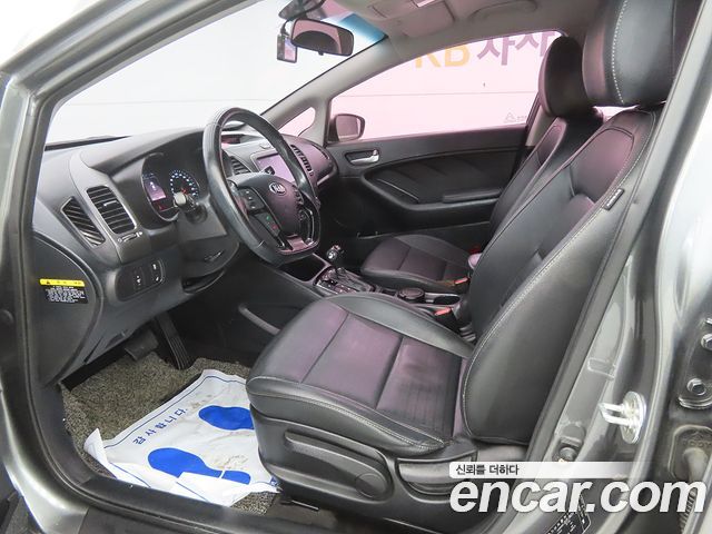 Kia K3 Trendy — пробег 66 313 км — фото 4 из 5