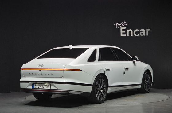 Hyundai Grandeur Premium — пробег 24 665 км — фото 2 из 5