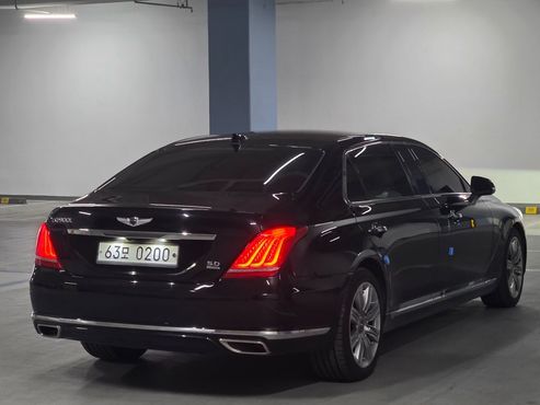 Genesis EQ900 5.0 GDI AWD Limousine Prestige — пробег 243 357 км — фото 5 из 5