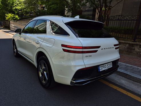 Genesis GV70 2.5T Gasoline AWD — пробег 6 300 км — фото 5 из 5
