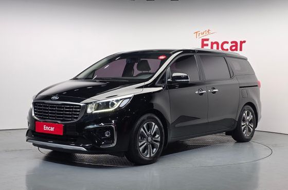 Kia Carnival 9-Seater Luxury — пробег 80 186 км — фото 1 из 5