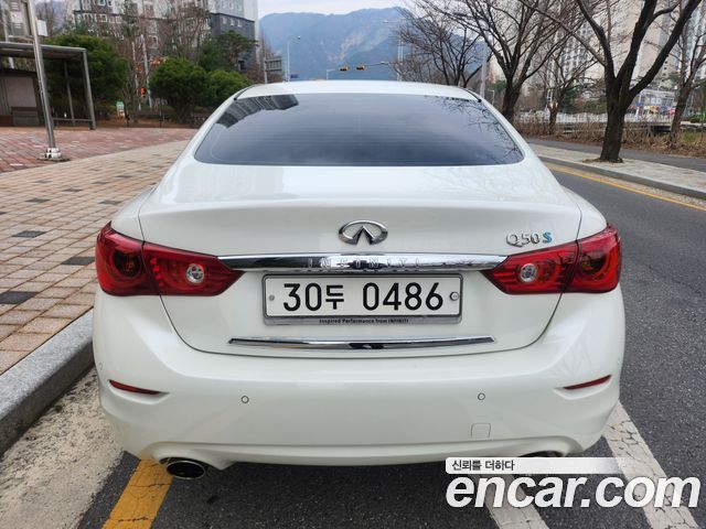 Infiniti Q50 2.2d Premium — пробег 94 000 км — фото 4 из 5