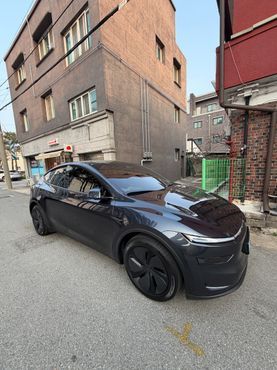 Tesla Model Y Long Range AWD — пробег 5 782 км — фото 3 из 5