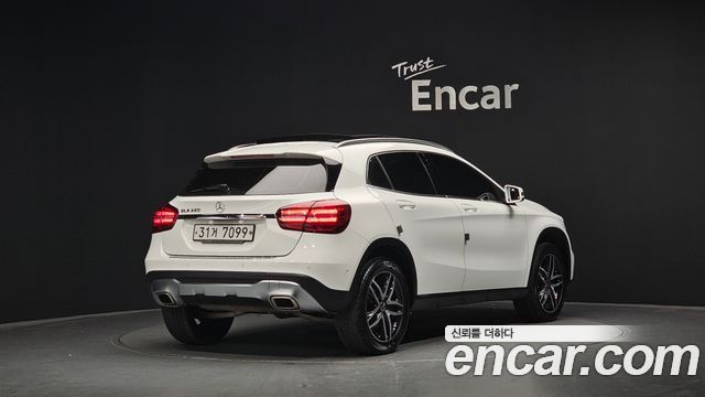 Mercedes-Benz GLA-Class из Кореи Encar