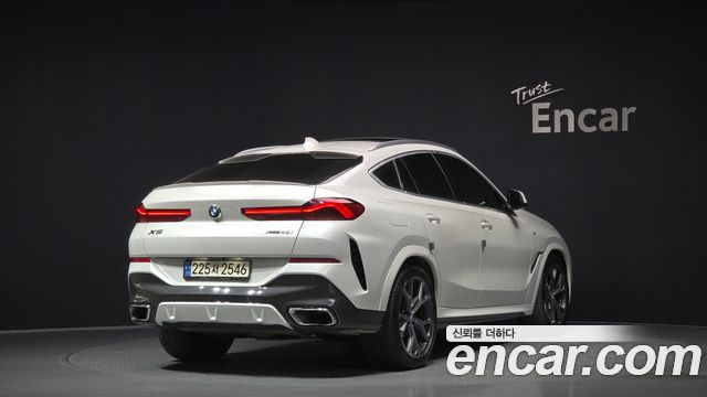BMW X6 xDrive40i M Sport — пробег 125 559 км — фото 2 из 5
