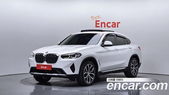 BMW X4 xDrive20i xLine — пробег 4 671 км — фото 1 из 5