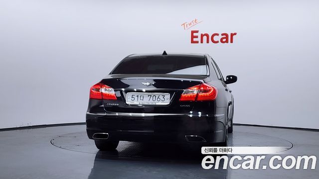 Hyundai Genesis из Кореи Encar