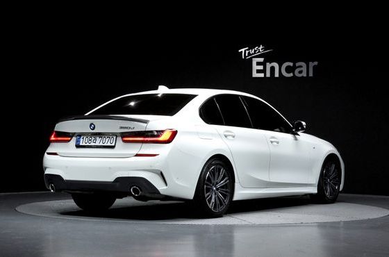 BMW 3-Series 320d M Sport — пробег 92 377 км — фото 2 из 5