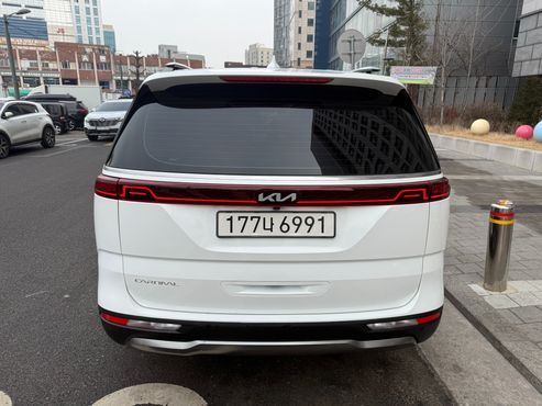 Kia Carnival Diesel 9-Seater Signature — пробег 66 300 км — фото 4 из 5