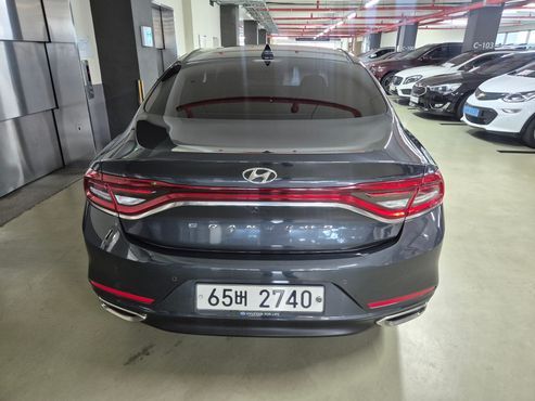 Hyundai Grandeur 2.4 Premium Special — пробег 107 000 км — фото 3 из 5
