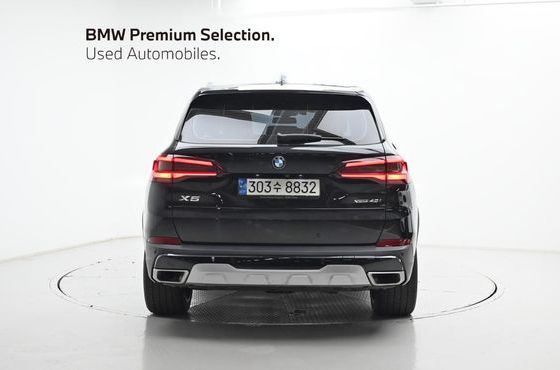 BMW X5 xDrive 40i xLine — пробег 78 028 км — фото 4 из 5