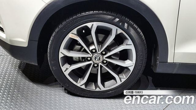 Ssangyong TIBOLI из Кореи Encar
