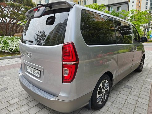 Hyundai Starex Urban 9-Seater Exclusive — пробег 19 810 км — фото 4 из 5