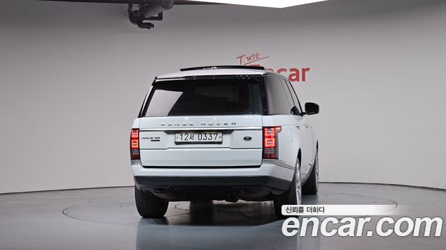 Land Rover Range Rover 4.4 SDV8 Vogue SE DIESEL — пробег 96 135 км — фото 4 из 5