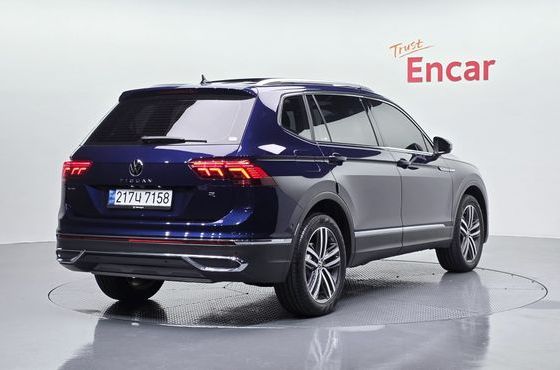 Volkswagen Tiguan 2.0 TSI Prestige — пробег 33 207 км — фото 2 из 5