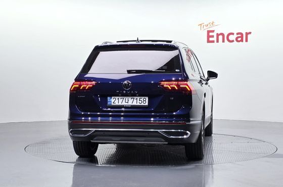 Volkswagen Tiguan 2.0 TSI Prestige — пробег 33 207 км — фото 4 из 5