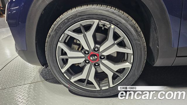 Kia Seltos из Кореи Encar