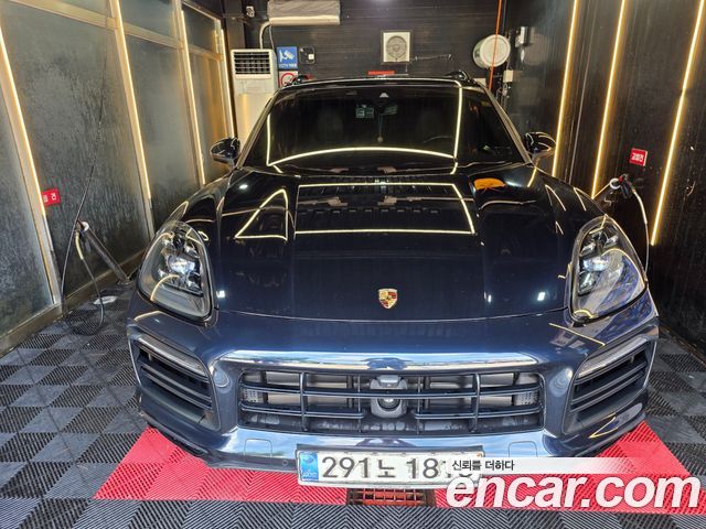 Porsche Cayenne 3.0 E-Hybrid — пробег 80 000 км — фото 1 из 5