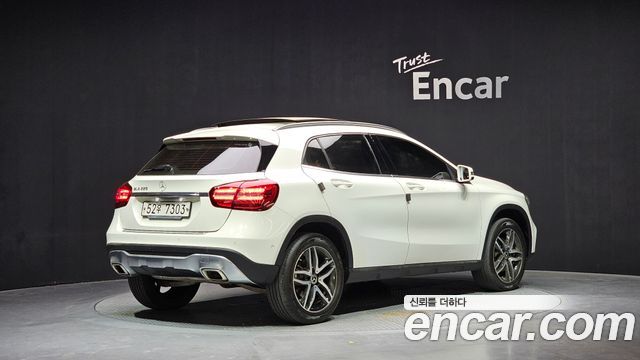 Mercedes-Benz GLA-Class из Кореи Encar