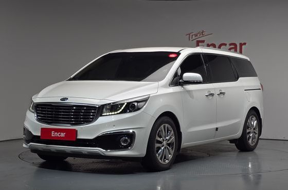Kia Carnival 9-seater Prestige — пробег 70 367 км — фото 1 из 5