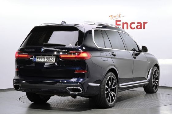 BMW X7 xDrive 40d M Sport 6STR — пробег 72 837 км — фото 2 из 5
