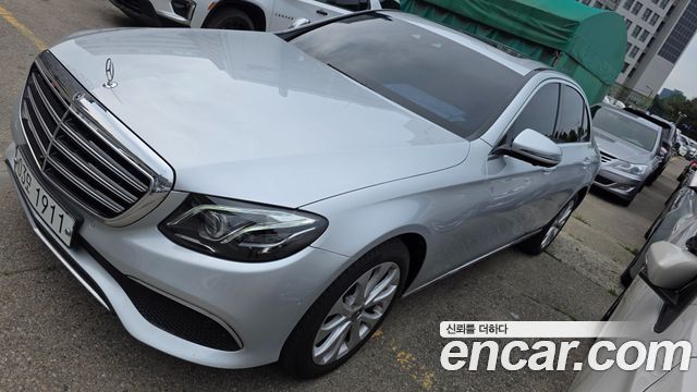 Mercedes-Benz E-Class из Кореи Encar